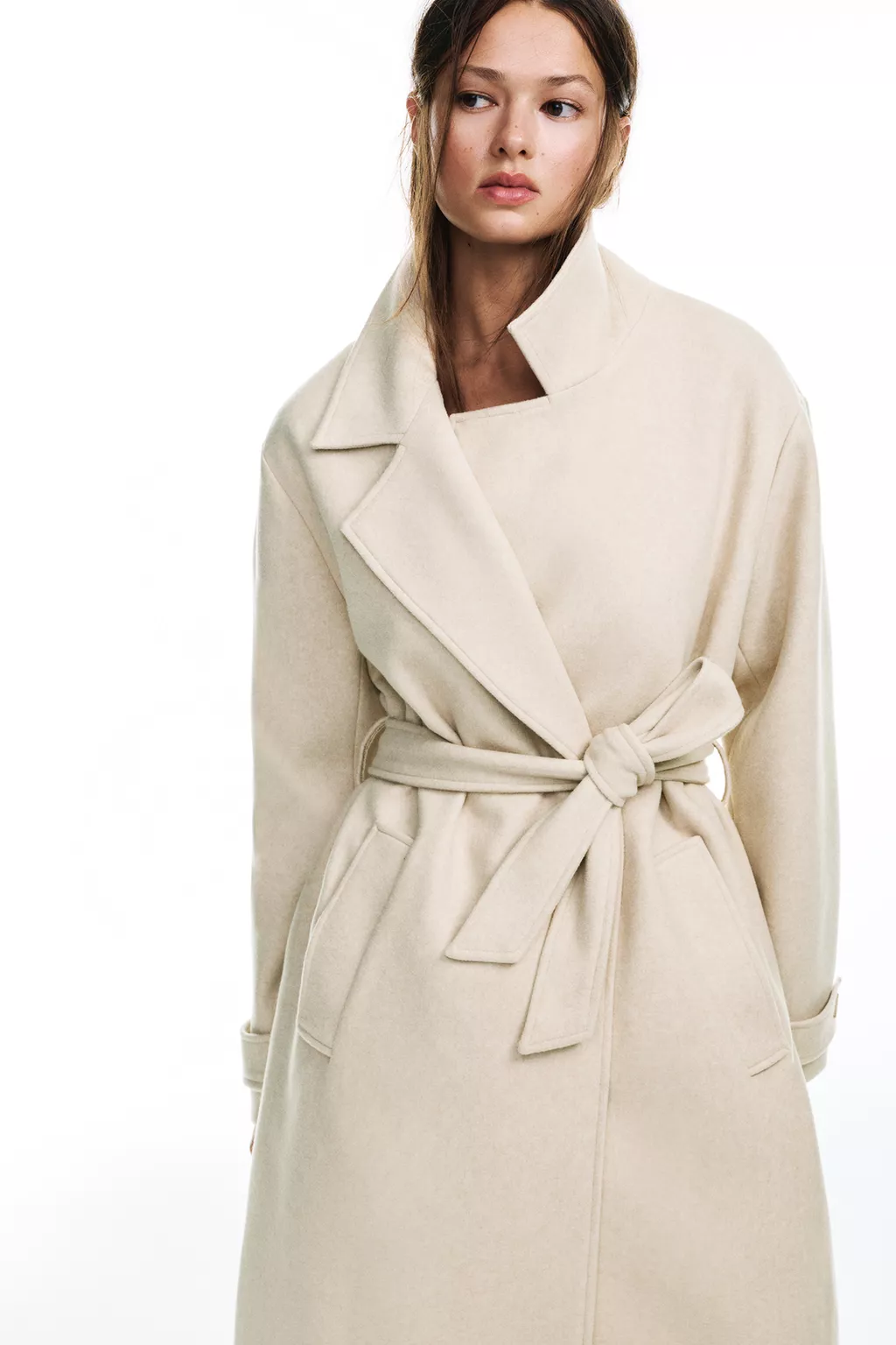 Pull&Bear Kemerli uzun kaşe kaban - Dizi kıyafeti